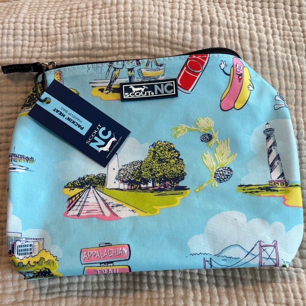 NWT Scout toiletry bag - Light Blue with South Carolina accents!